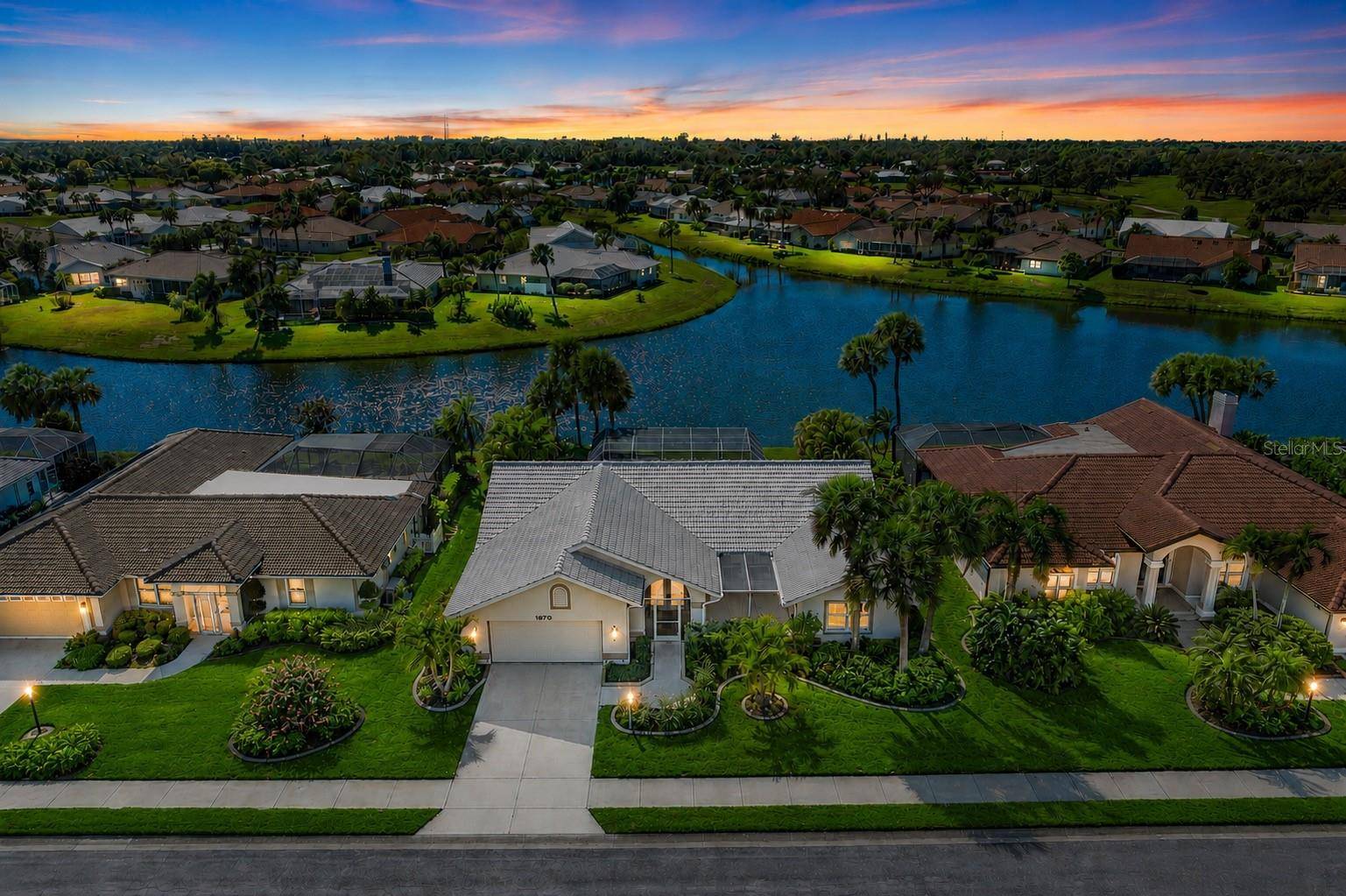 1679 VALLEY DR, Venice, FL 34292