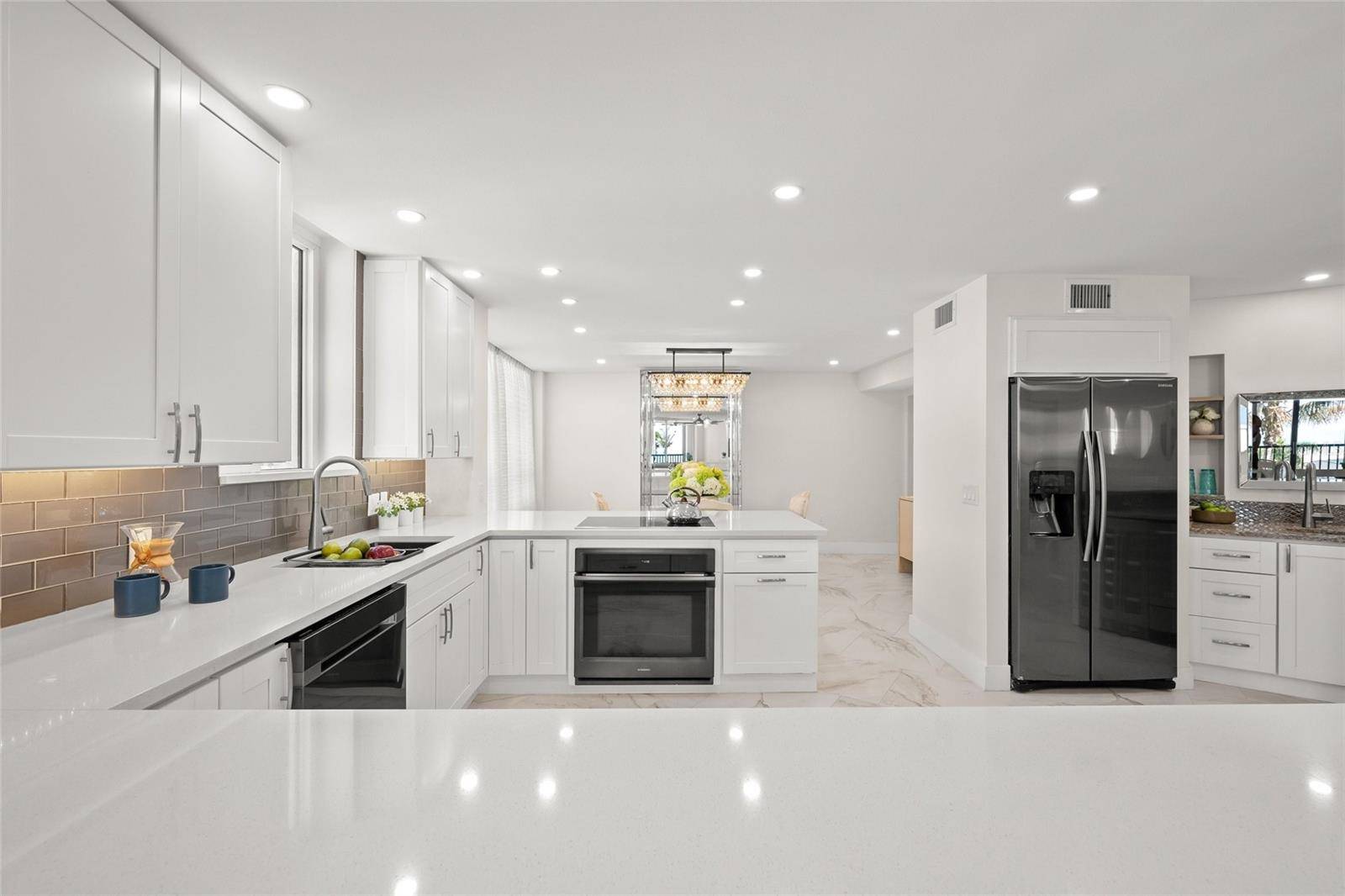 5880 MIDNIGHT PASS RD #511, Sarasota, FL 34242