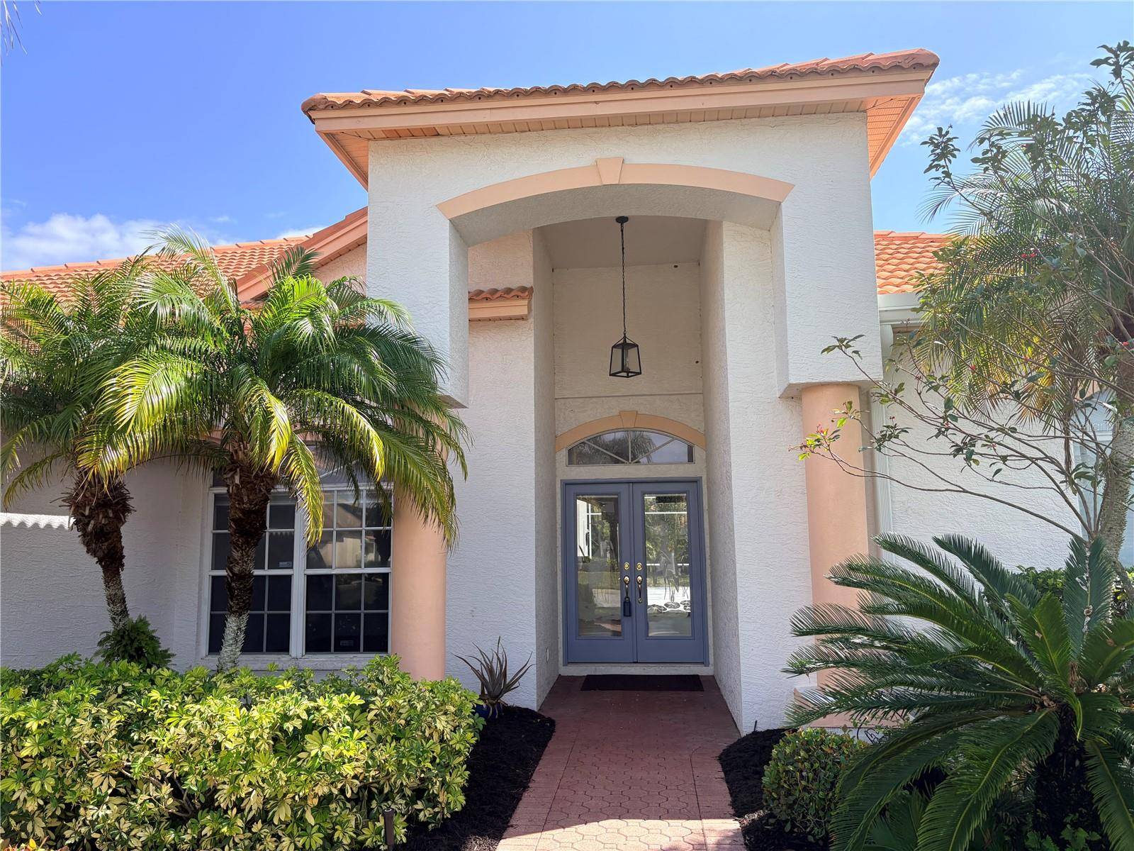 7207 39TH LN E, Sarasota, FL 34243