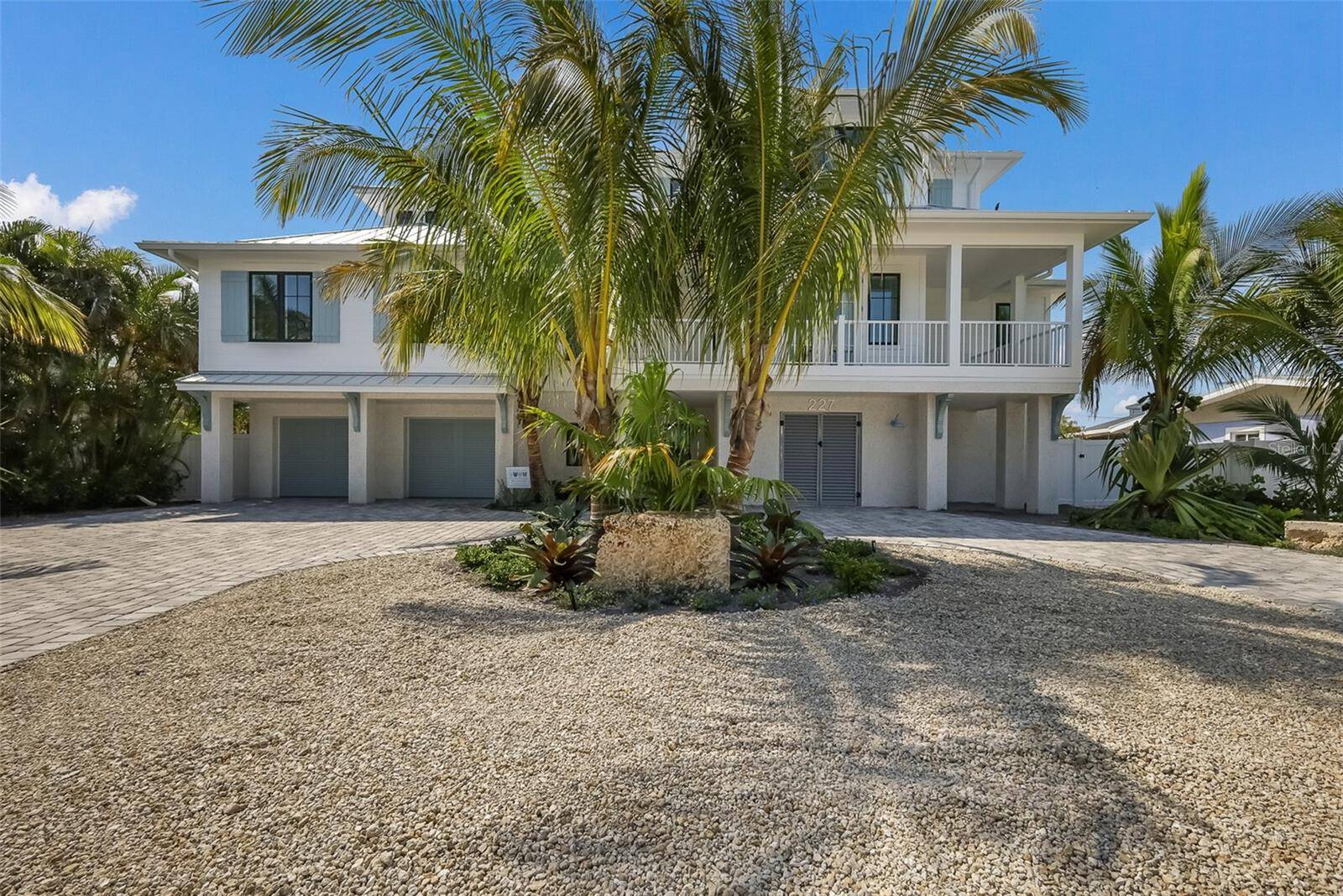 227 S HARBOR DR, Holmes Beach, FL 34217