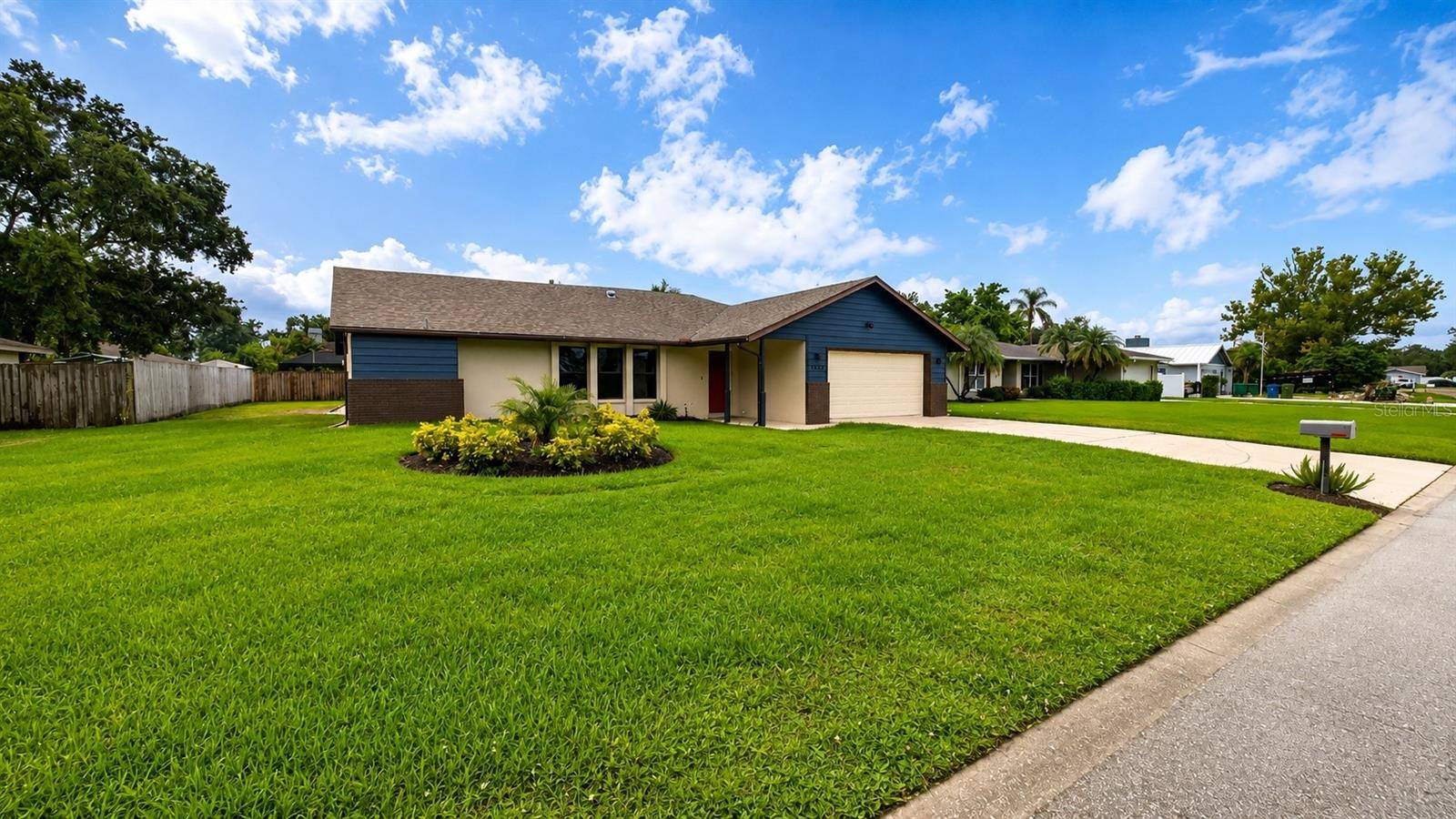 1526 GEORGETOWNE LN, Sarasota, FL 34232