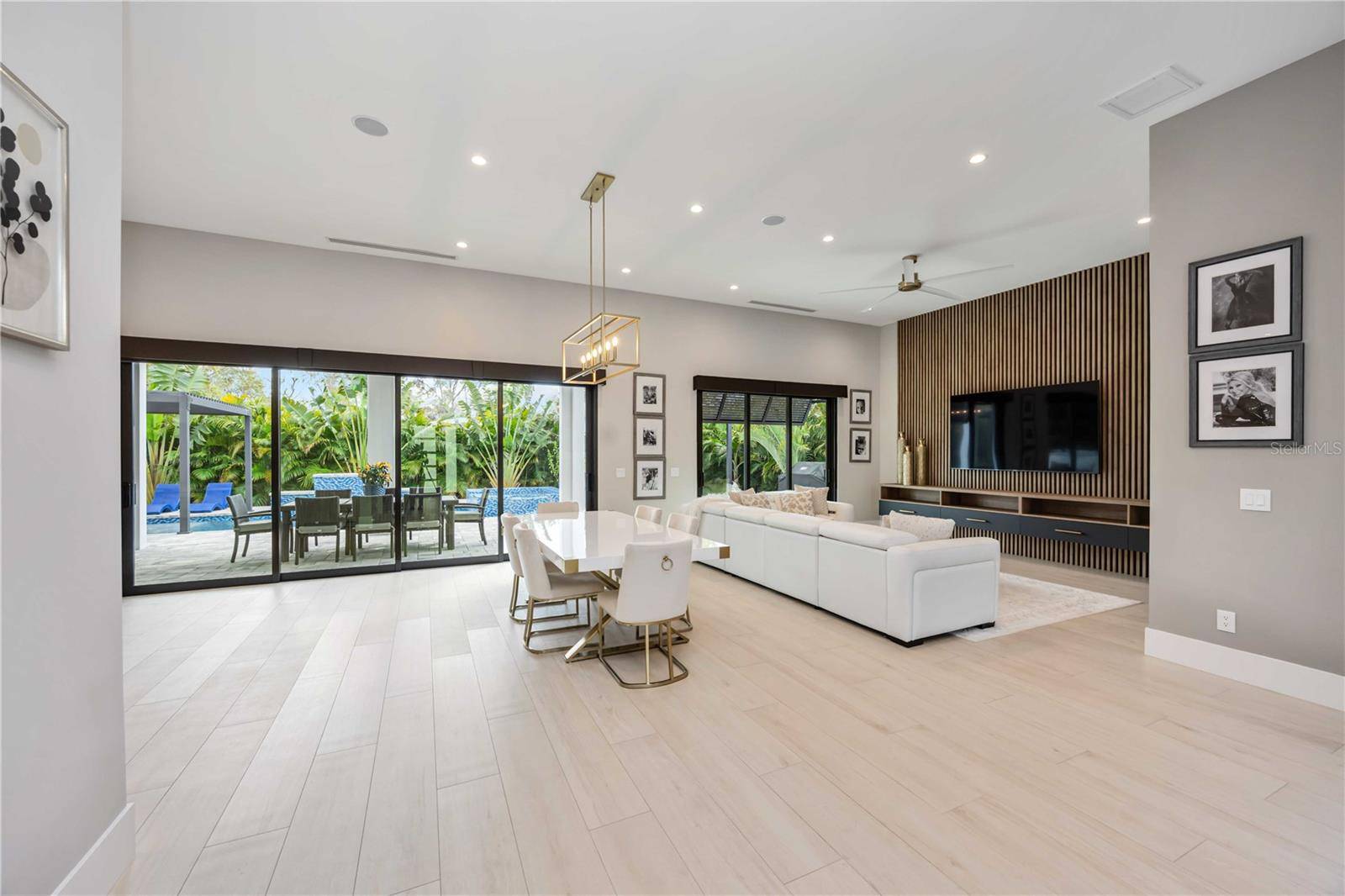 2314 PROSPECT ST, Sarasota, FL 34239