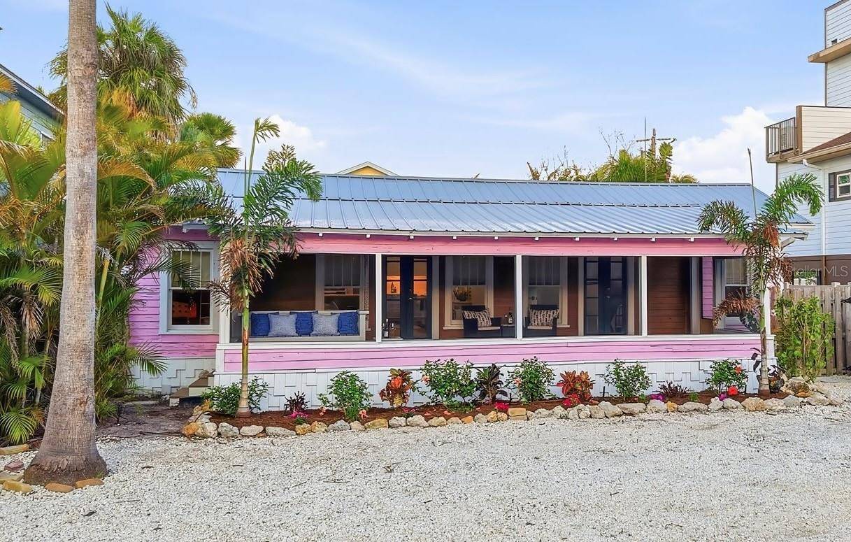 2913 GULF DR, Holmes Beach, FL 34217