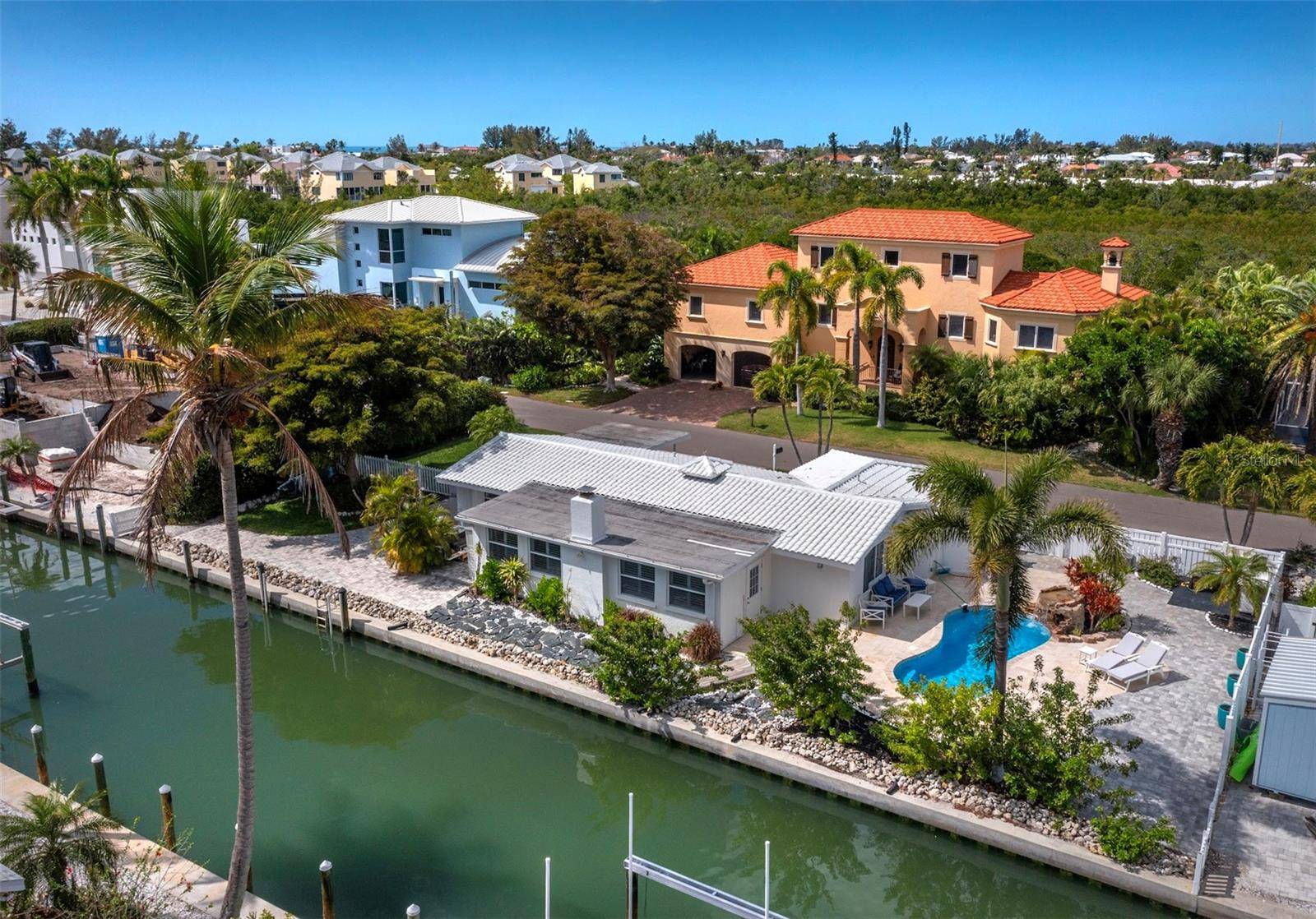 726 JUNGLE QUEEN WAY, Longboat Key, FL 34228