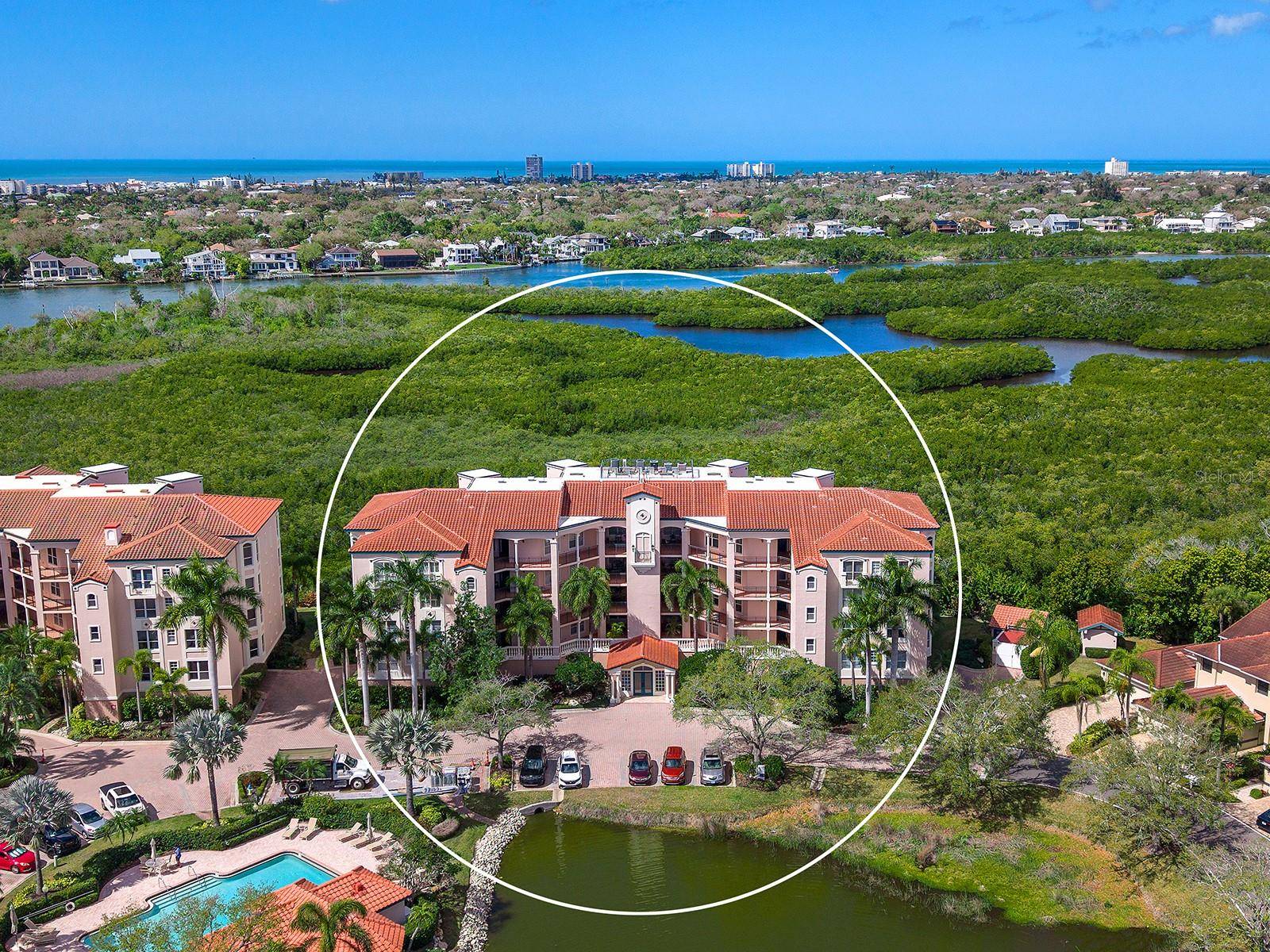 5420 EAGLES POINT CIR #106, Sarasota, FL 34231
