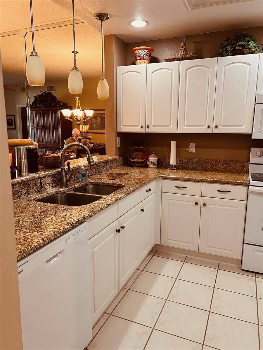 8750 OLDE HICKORY AVE #9105, Sarasota, FL 34238