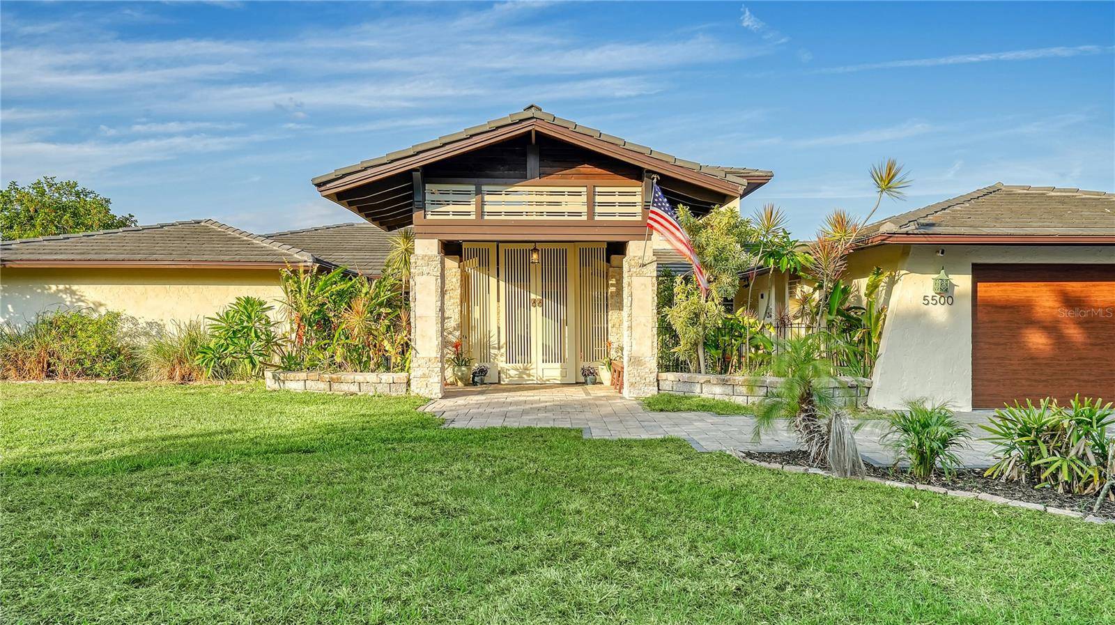 5500 MERRIMAC DR, Sarasota, FL 34231