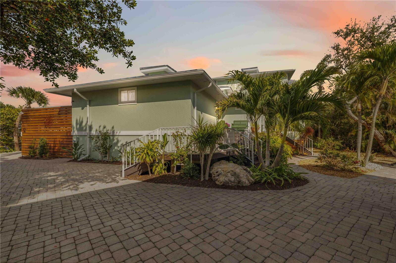 7885 MANASOTA KEY RD, Englewood, FL 34223
