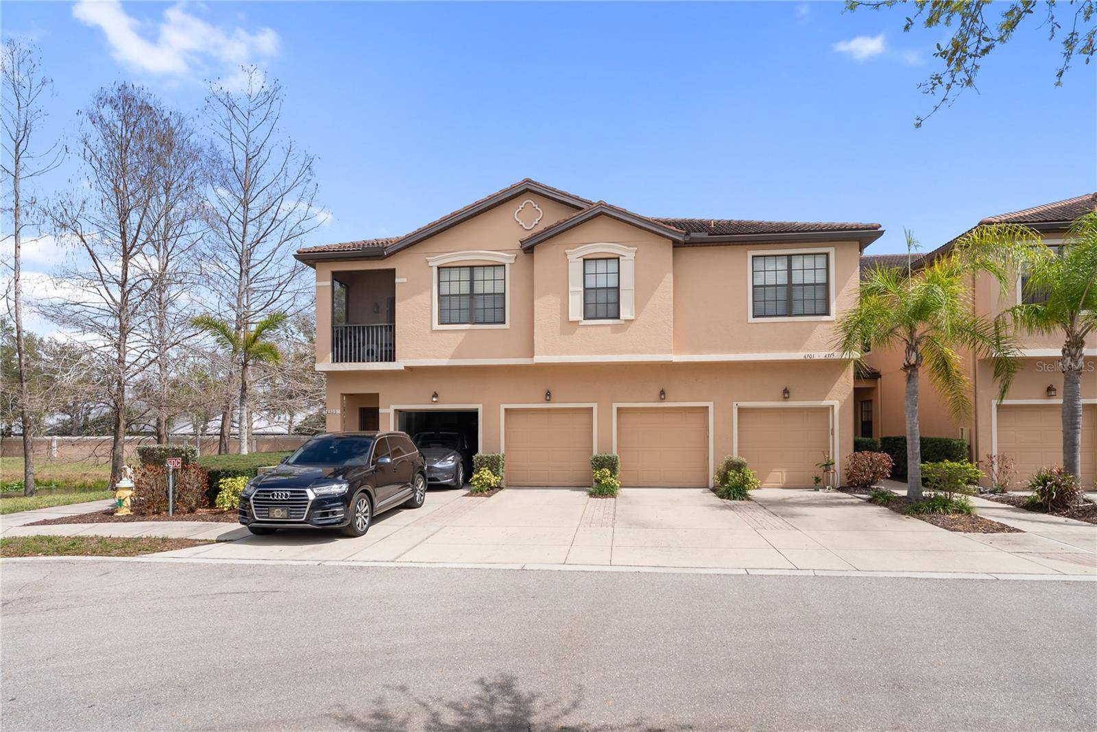 4307 VIA PIEDRA CIR #6-102, Sarasota, FL 34233