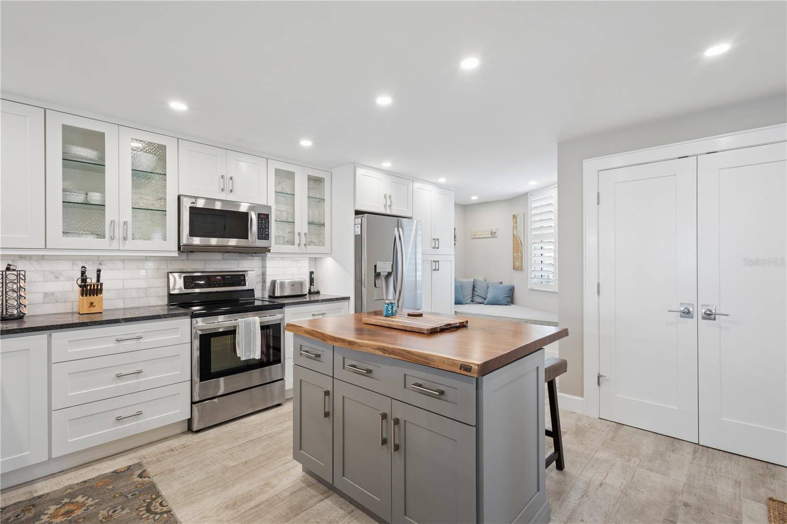 5880 MIDNIGHT PASS RD #704, Sarasota, FL 34242