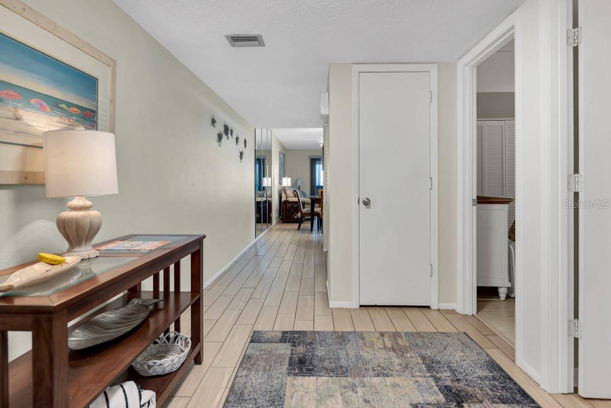 2312 GULF DR N #103, Bradenton Beach, FL 34217