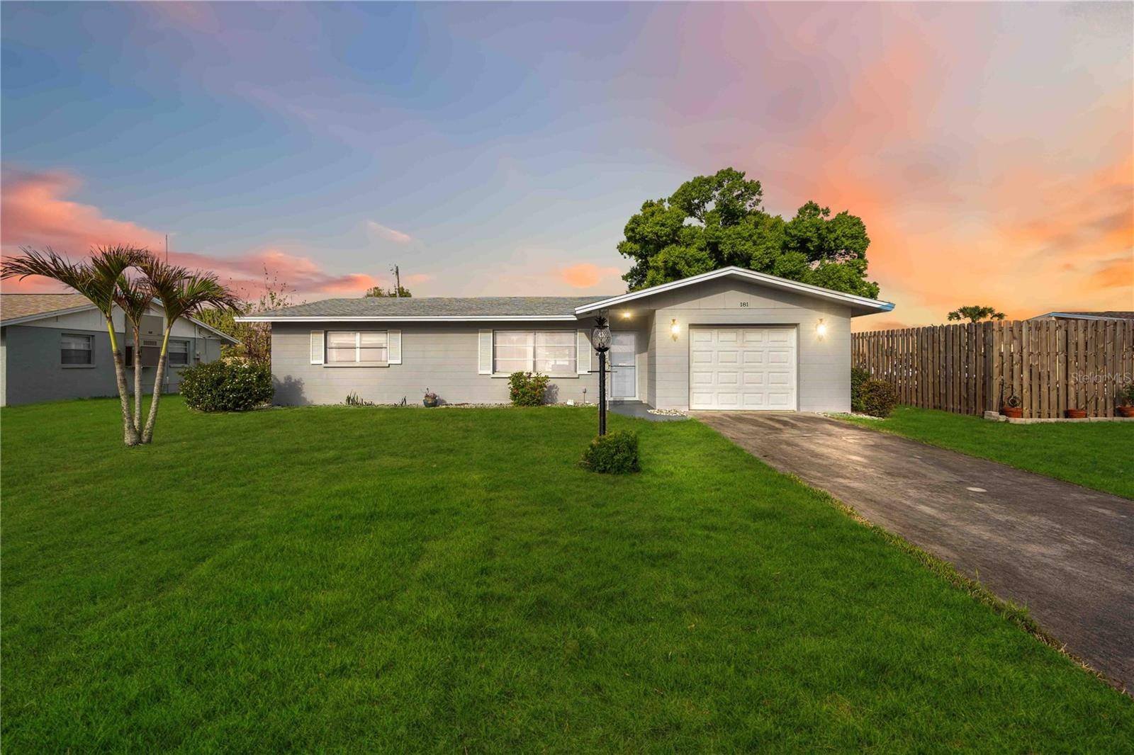181 SANDHURST DR, Venice, FL 34293