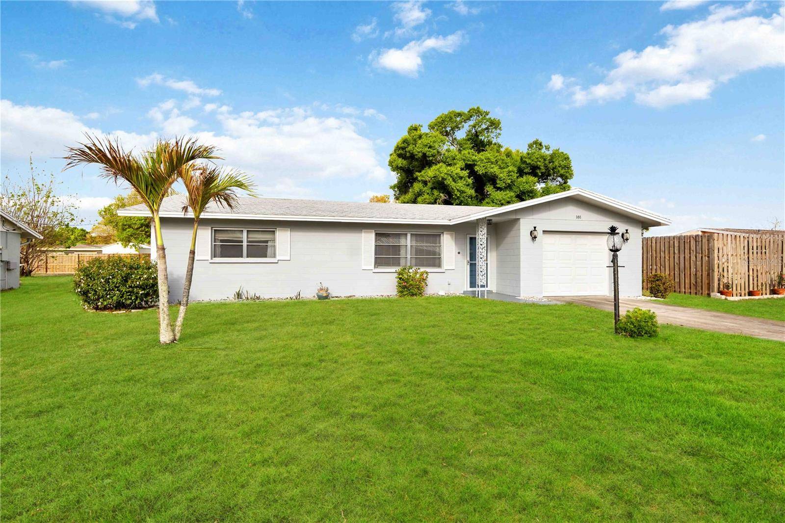 181 SANDHURST DR, Venice, FL 34293