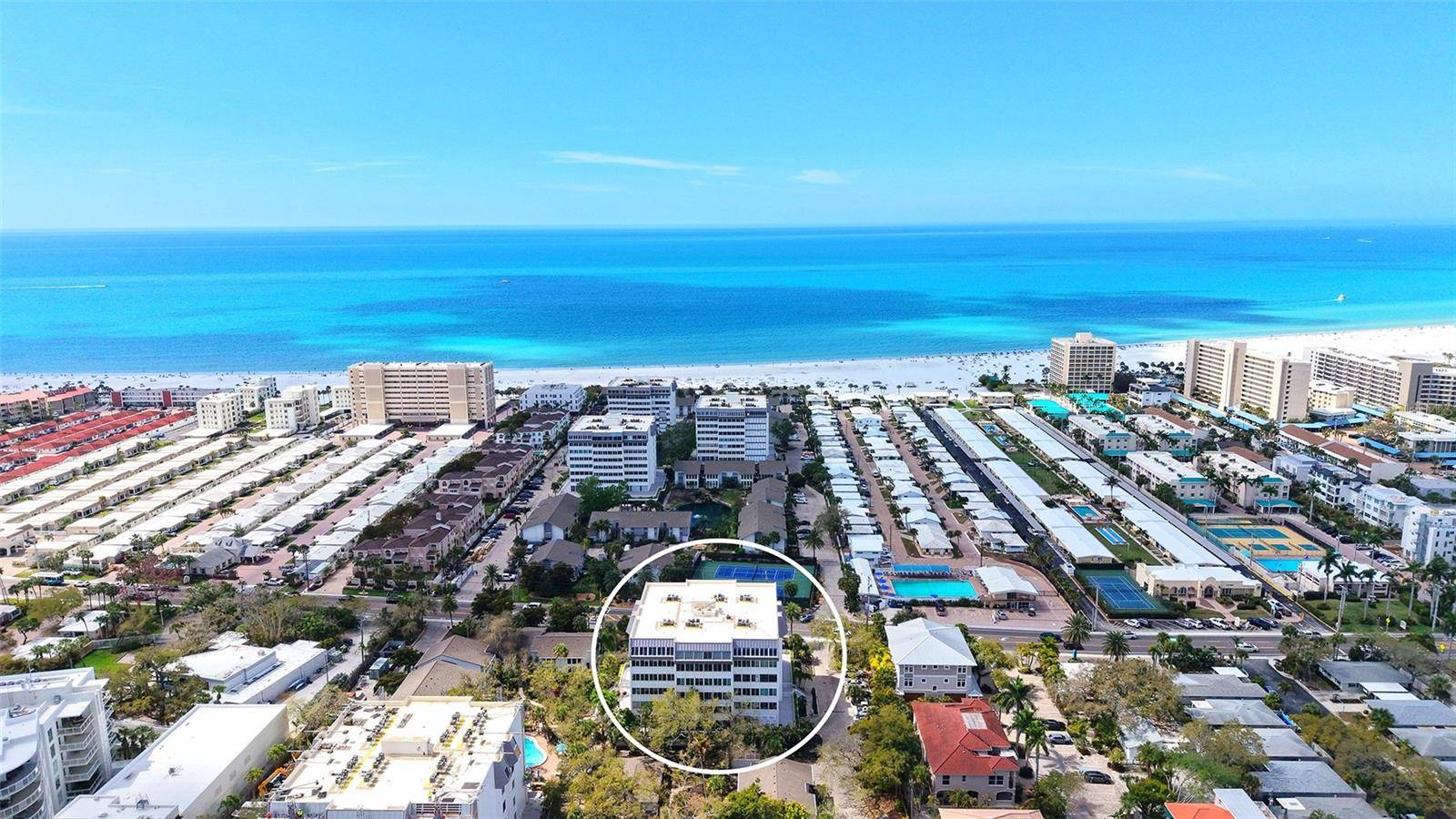 1200 EAST PEPPERTREE LANE #302, Sarasota, FL 34242