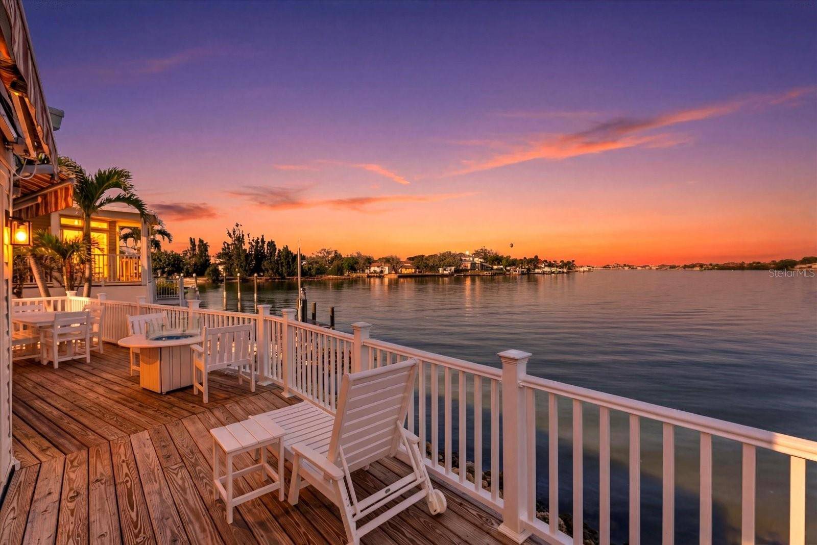 33 N STARBOARD DR, Venice, FL 34285