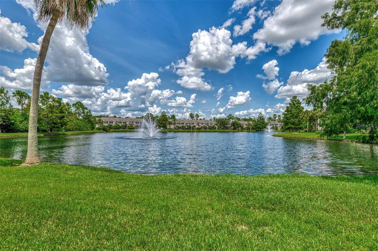 8911 MANOR LOOP #207, Lakewood Ranch, FL 34202