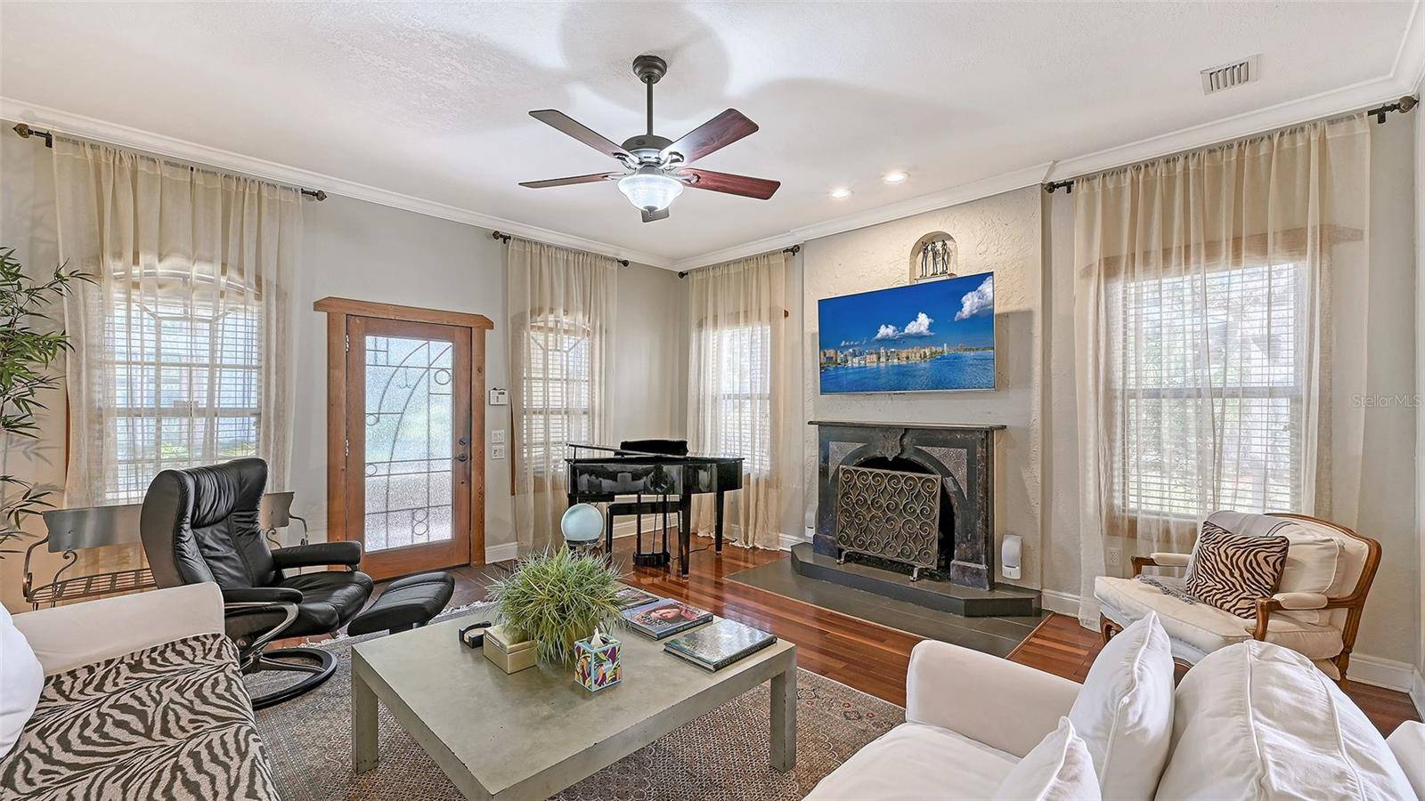 1563 4TH ST, Sarasota, FL 34236