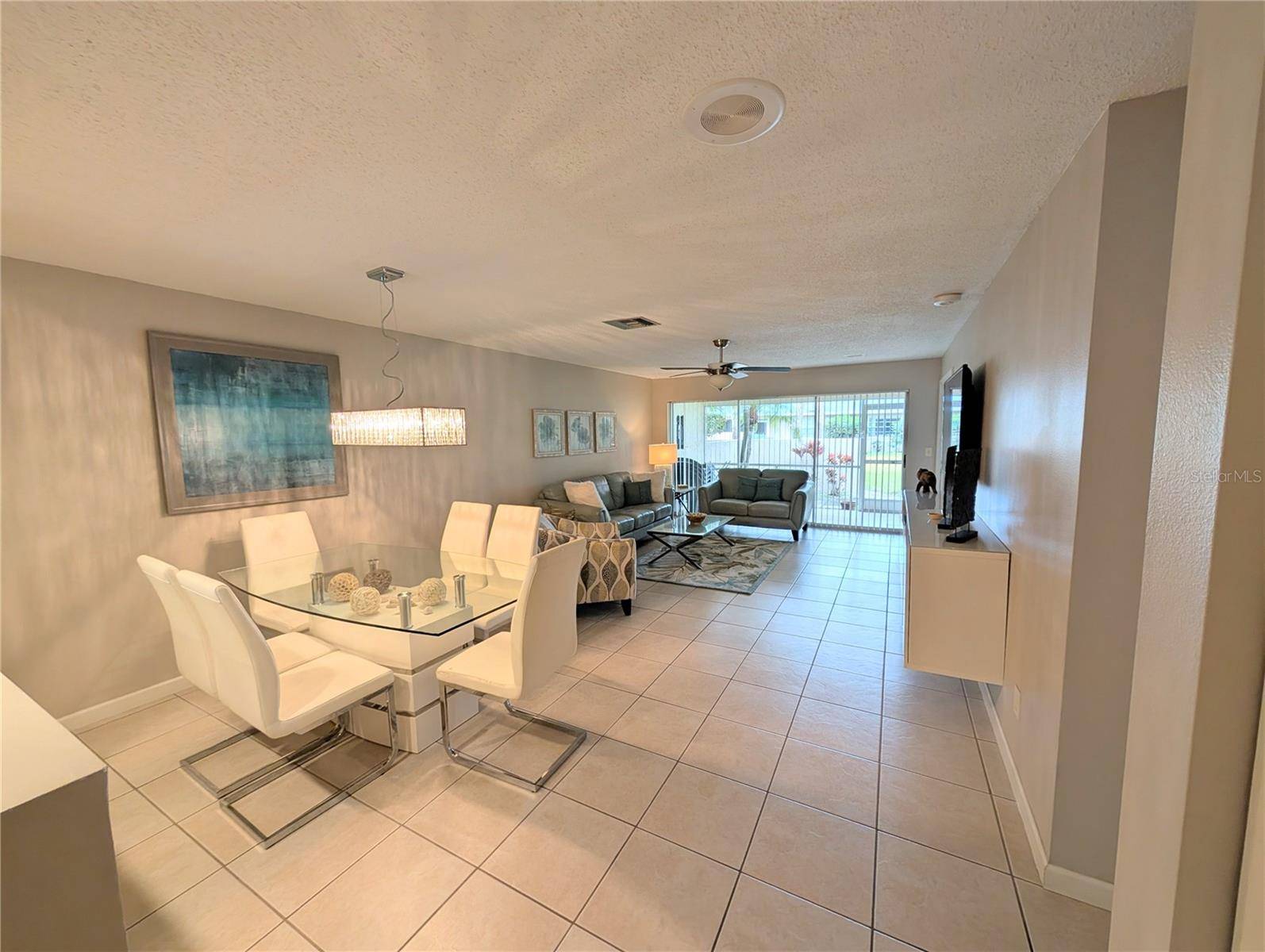 6896 W COUNTRY CLUB LN #148, Sarasota, FL 34243