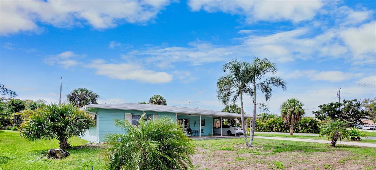 223 ROBERTS RD, Nokomis, FL 34275