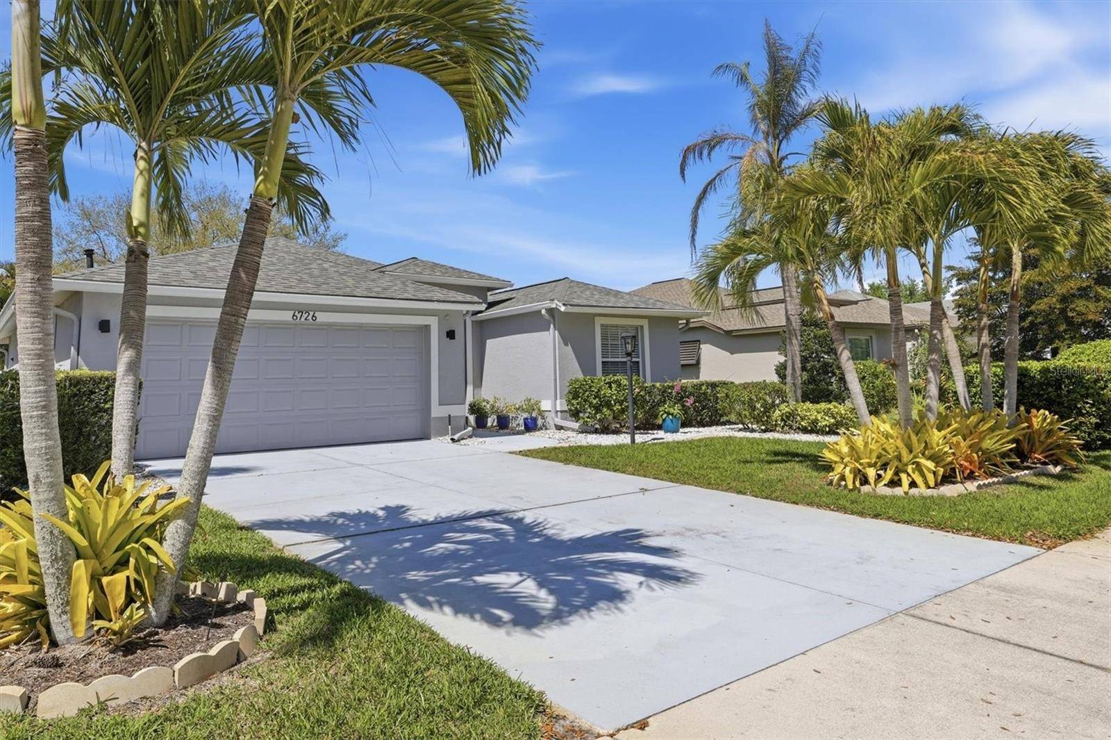 6726 W COUNTRY CLUB LN, Sarasota, FL 34243