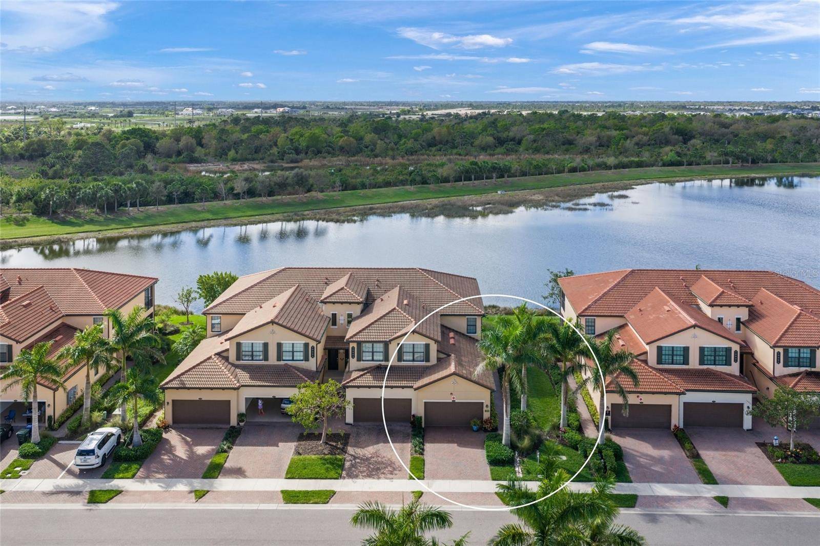 10805 TARFLOWER DR #102, Venice, FL 34293