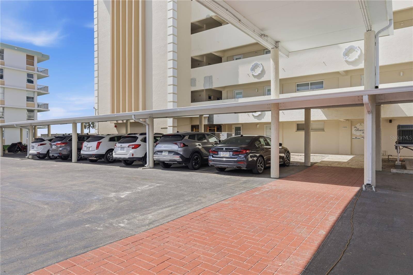 1150 TARPON CENTER DR #1G, Venice, FL 34285