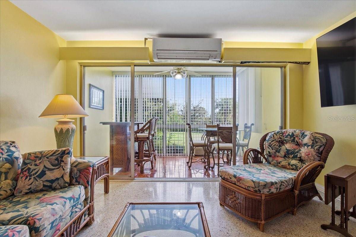 200 N BETTY LN #1C, Clearwater, FL 33755