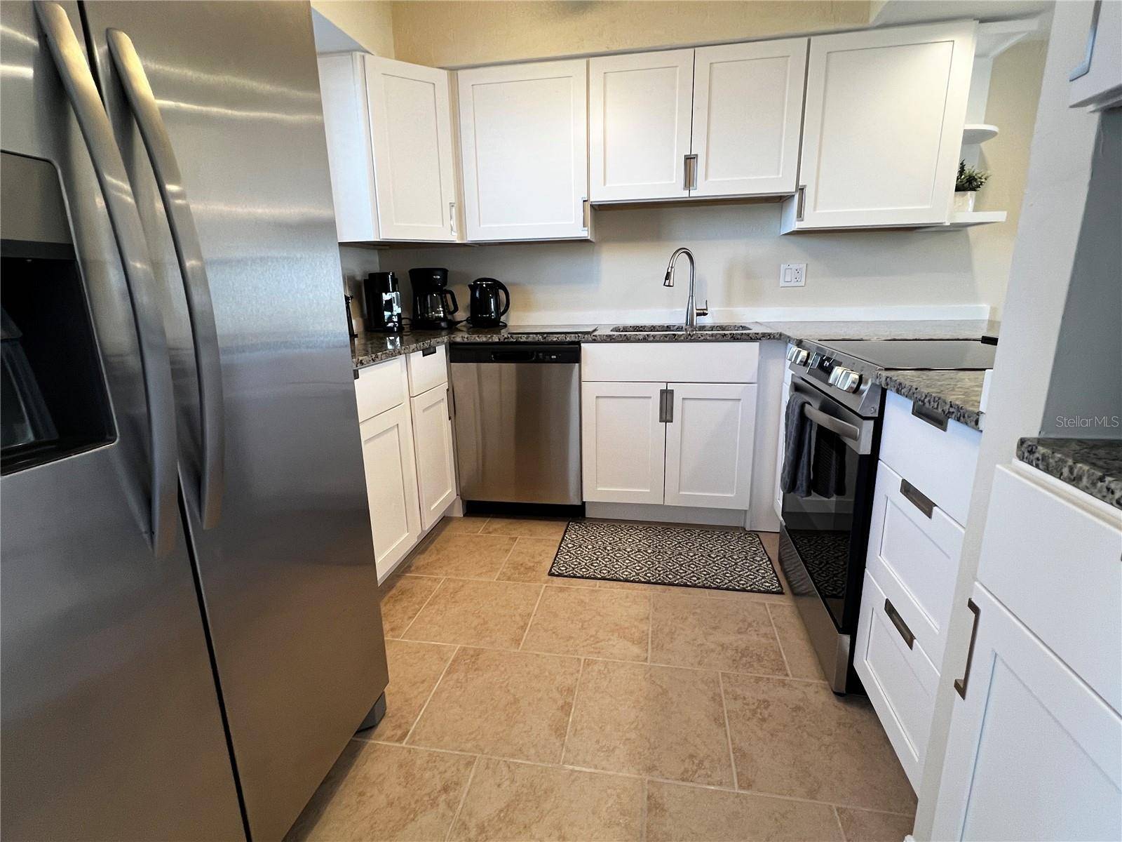 1801 GULF DR N #125, Bradenton Beach, FL 34217