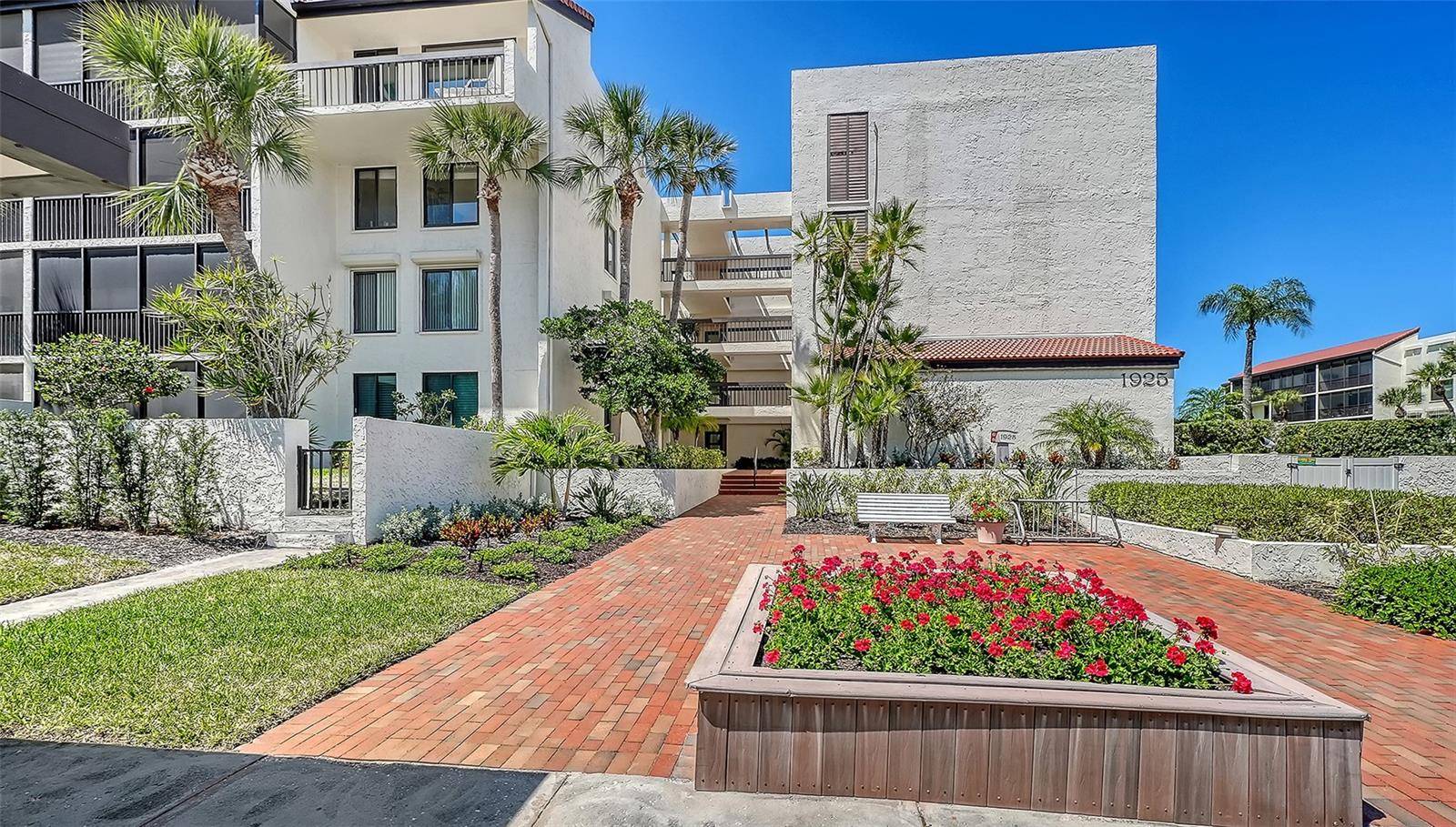 1925 GULF OF MEXICO DR #G8-302, Longboat Key, FL 34228