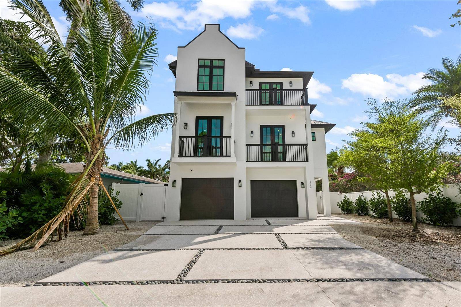 128 FILLMORE DR, Sarasota, FL 34236