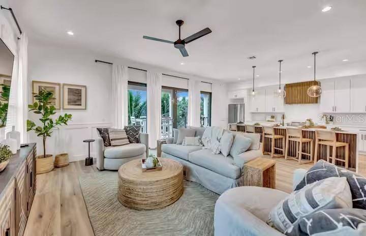 85 AVENIDA MESSINA, Sarasota, FL 34242
