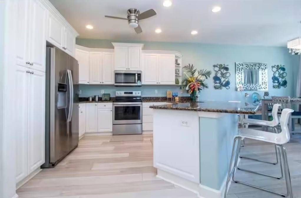 2319 AVENUE C #200, Bradenton Beach, FL 34217