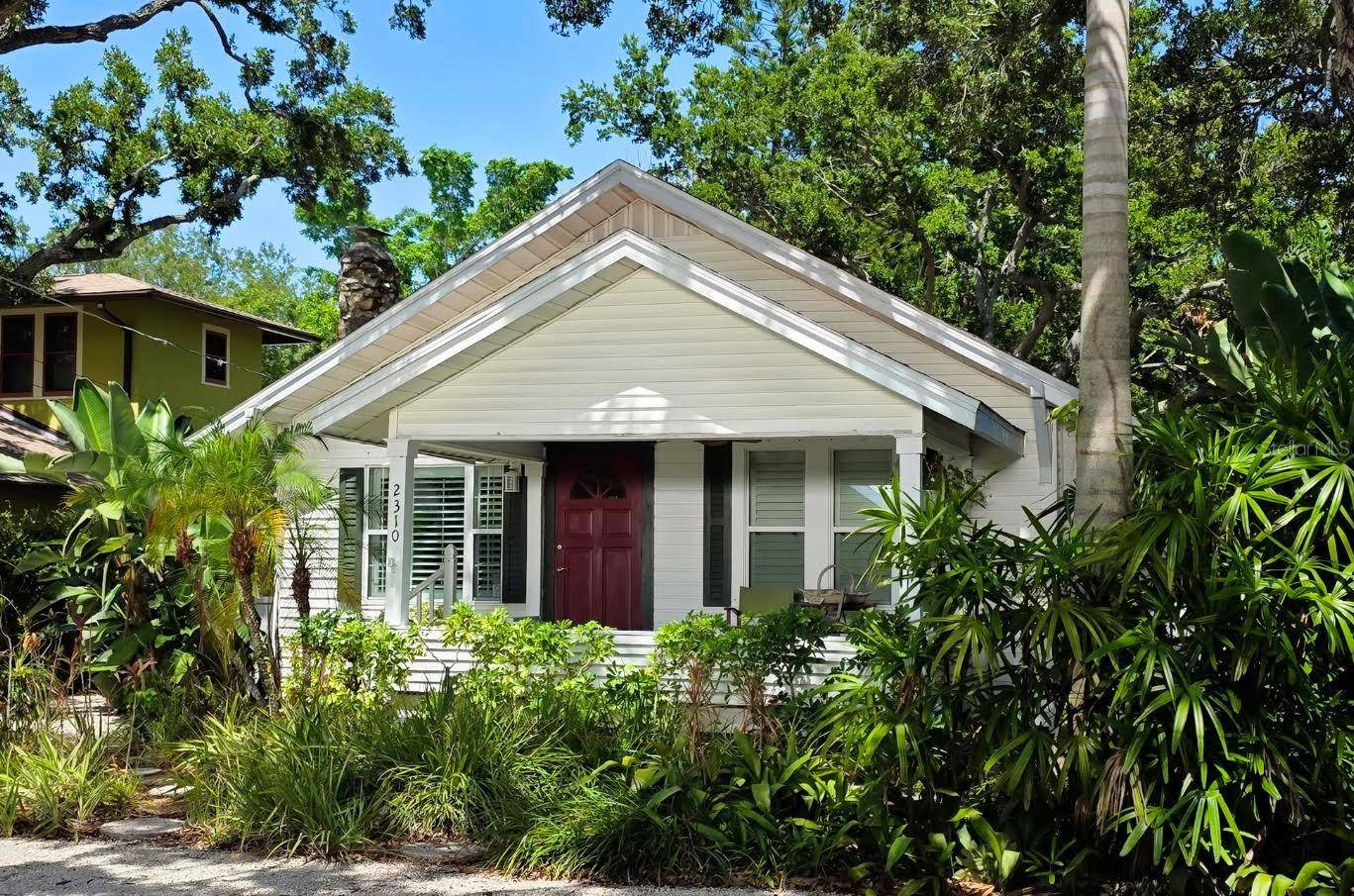 2310 HICKORY AVE, Sarasota, FL 34234