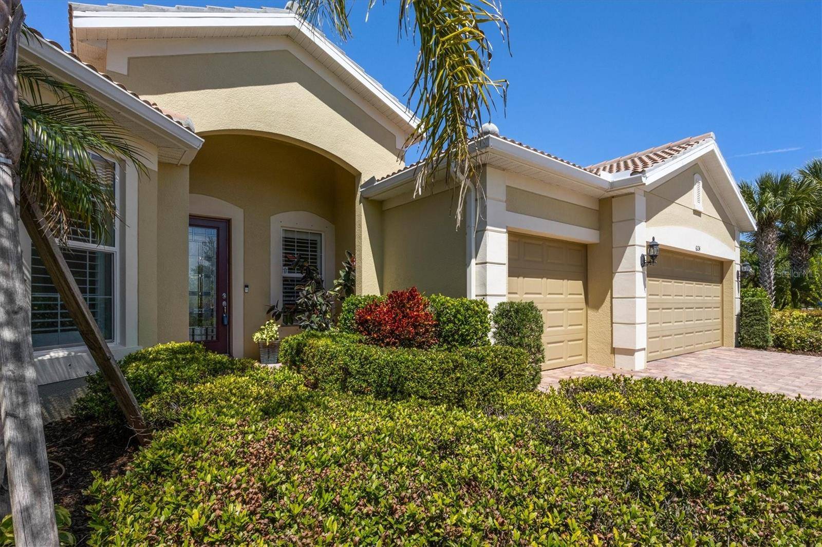 6124 ABACO DR, Sarasota, FL 34238