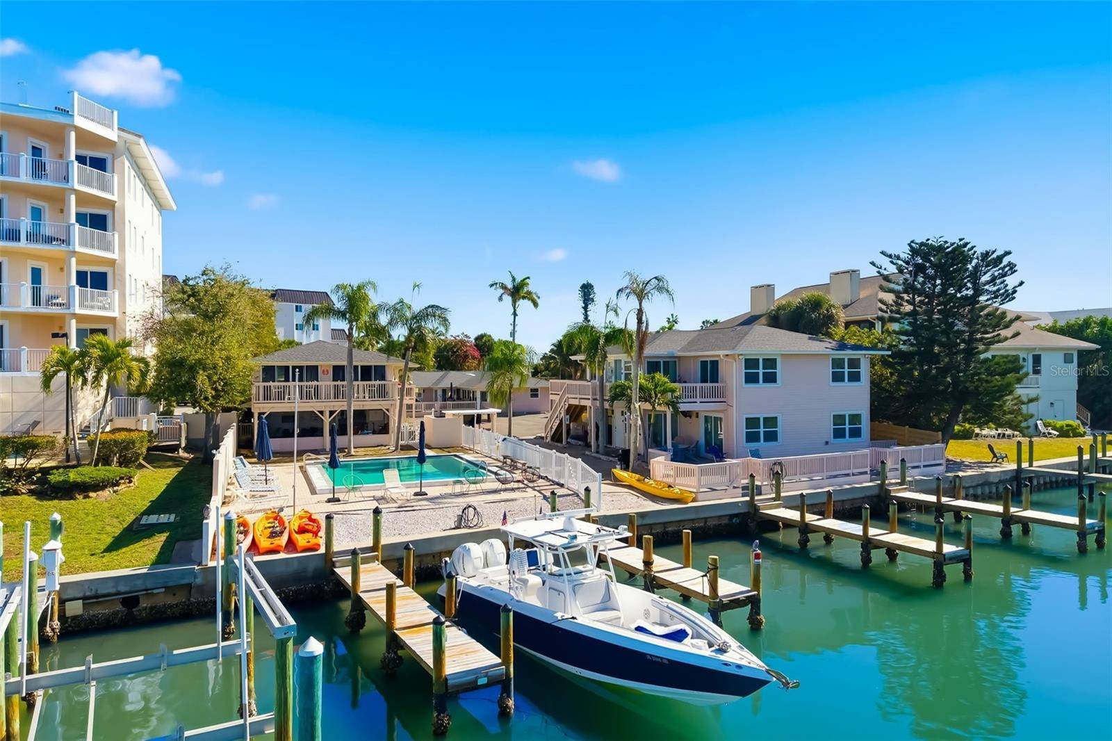 9022 MIDNIGHT PASS RD, Sarasota, FL 34242