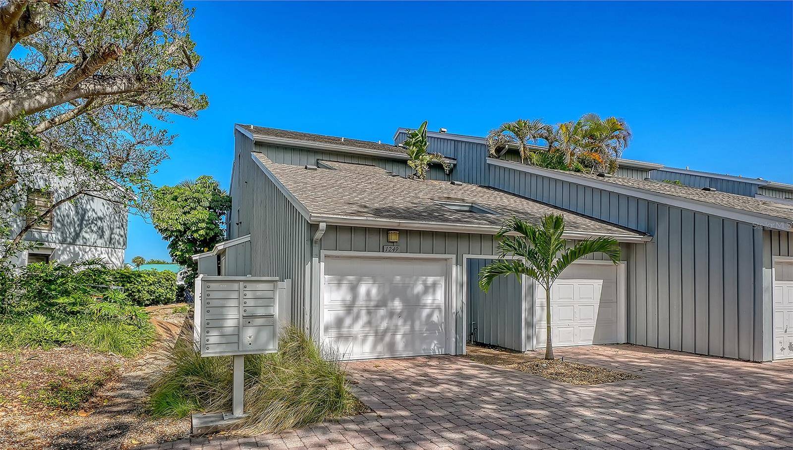 1249 DOCKSIDE PL #110, Sarasota, FL 34242