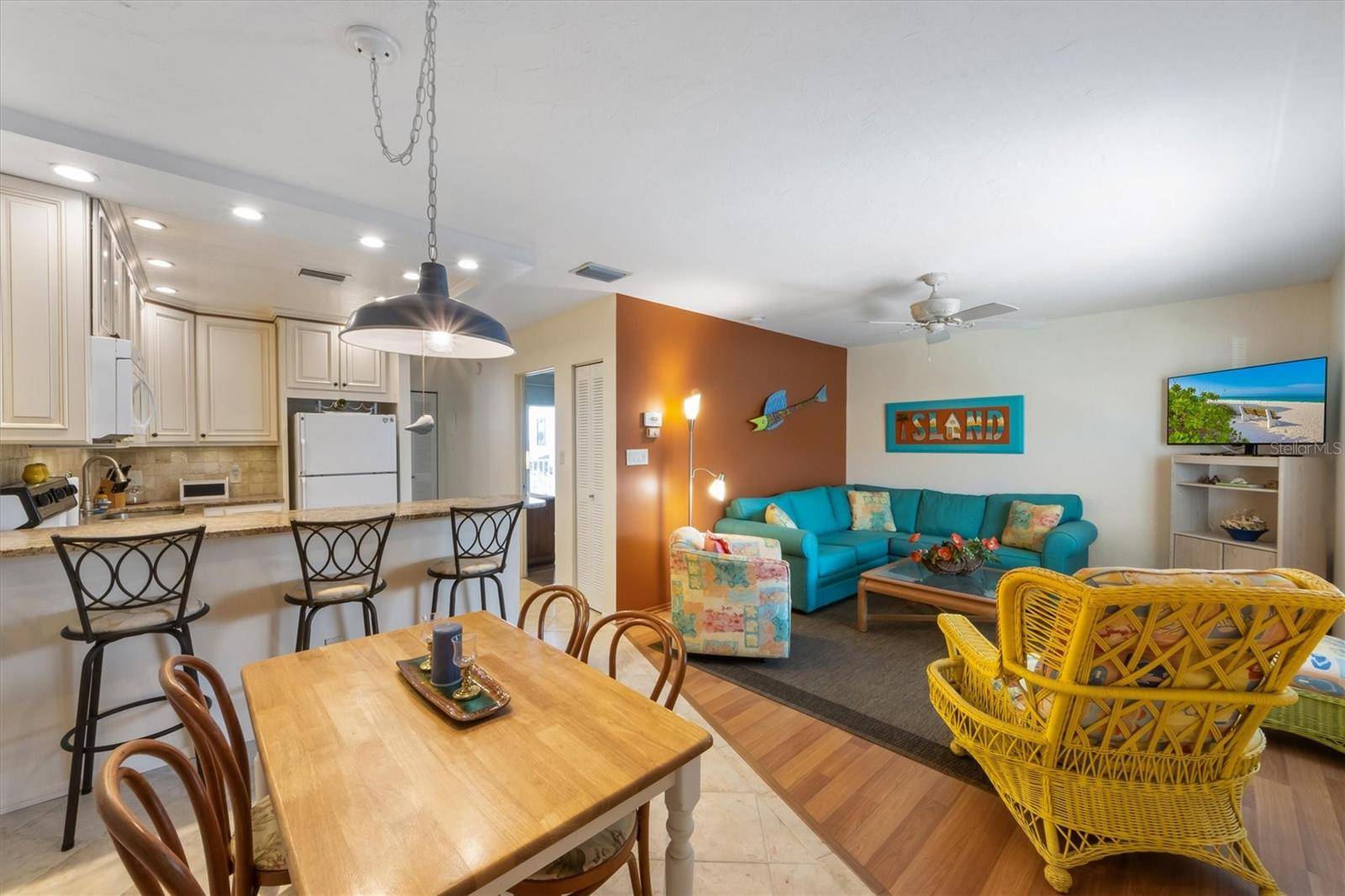 117 7TH ST N #35, Bradenton Beach, FL 34217