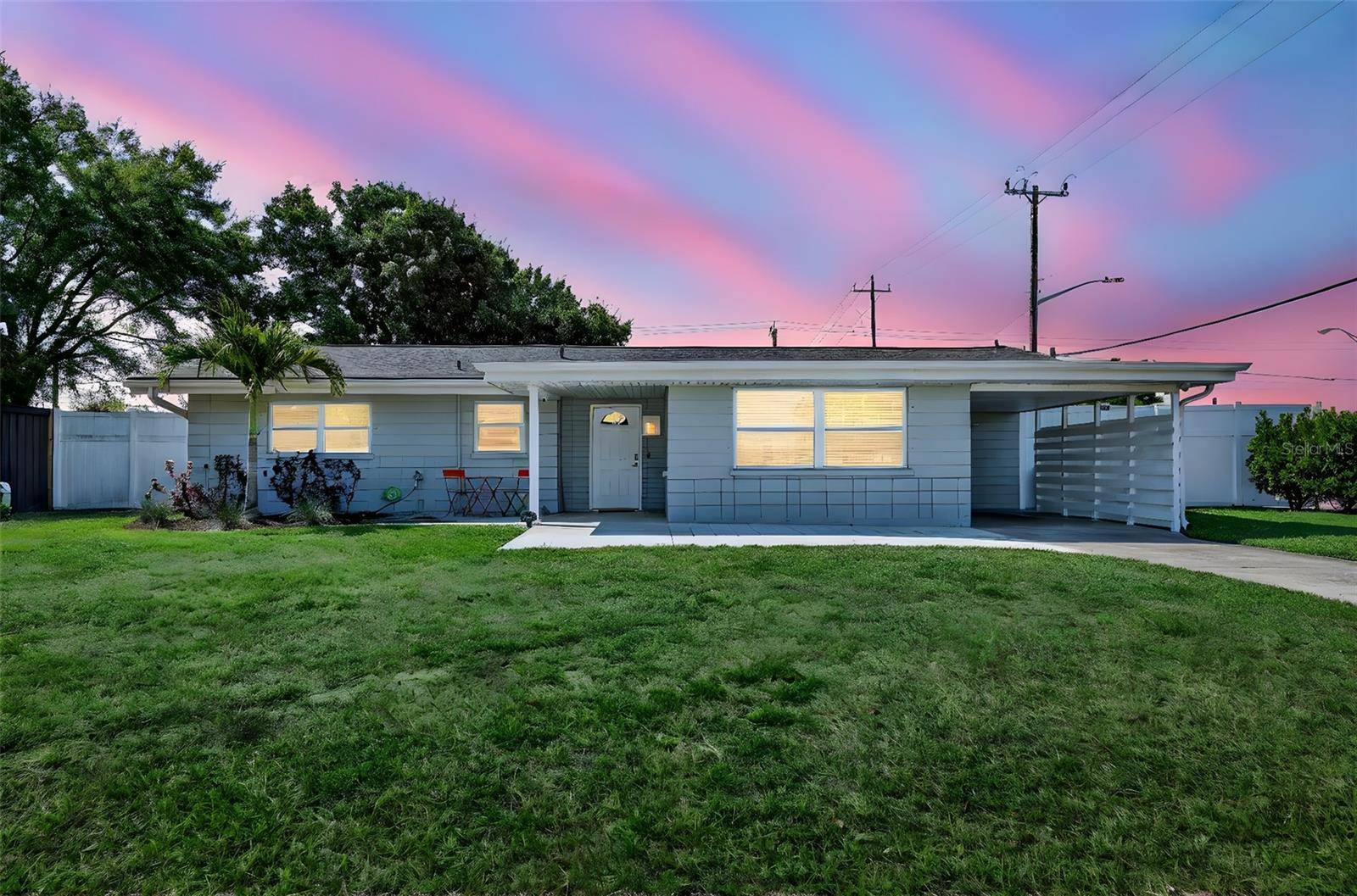 2806 UPPER TANGELO DR, Sarasota, FL 34239