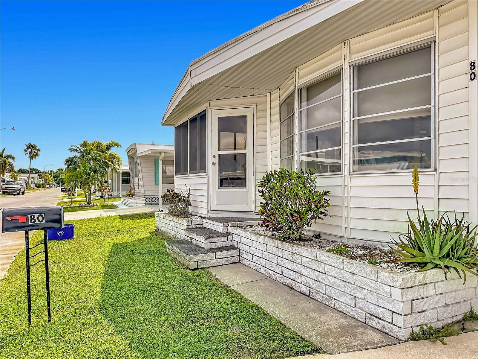 80 DEL RIO DR, Palmetto, FL 34221