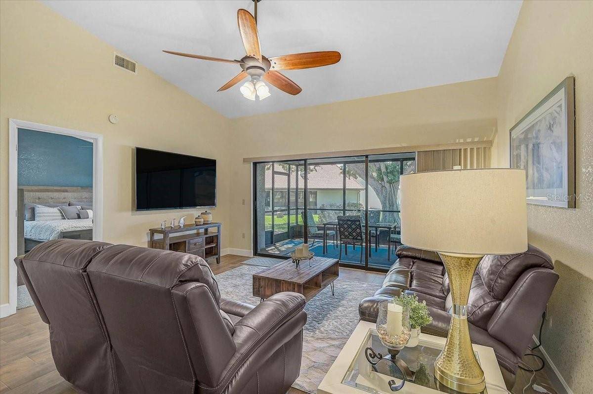 892 COUNTRY CLUB CIR #50, Venice, FL 34293