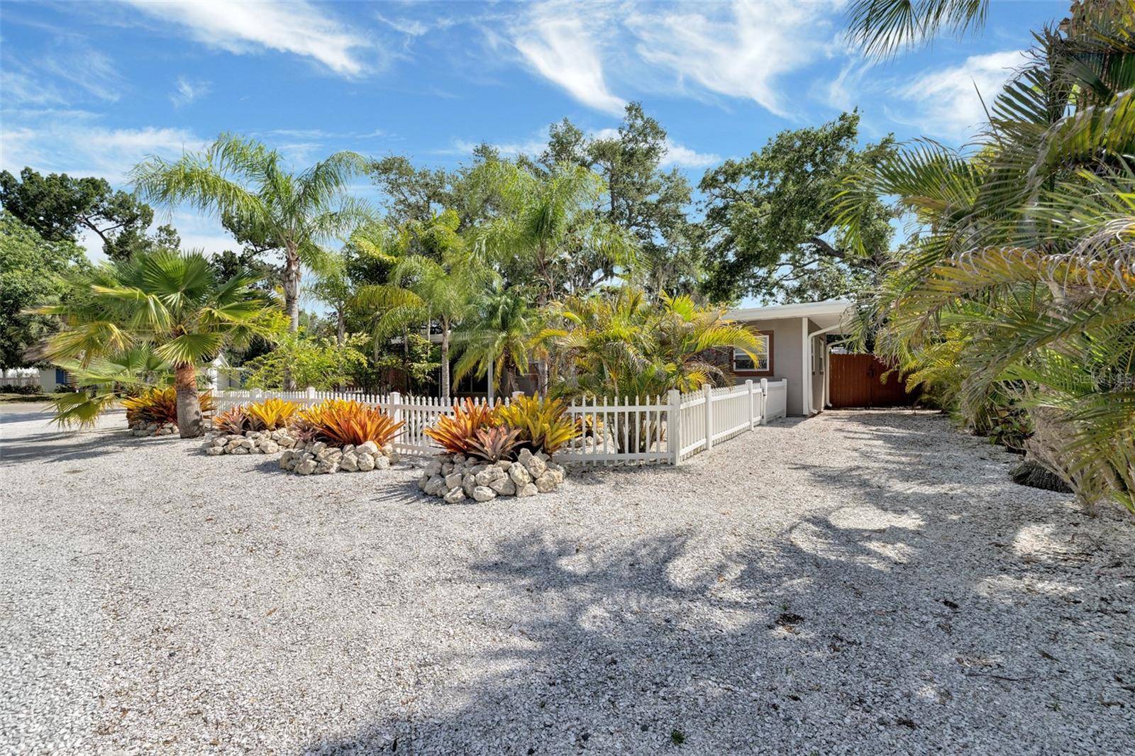 1415 S SCHOOL AVE, Sarasota, FL 34239