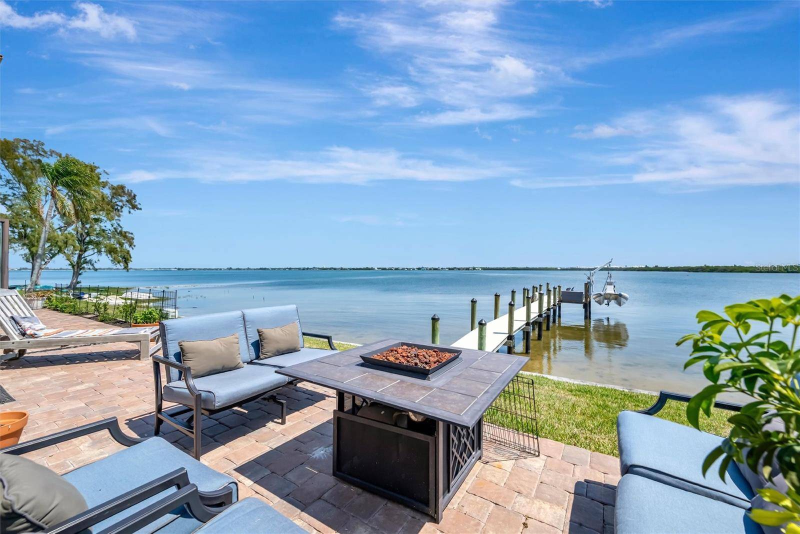 3863 CATALINA DR, Bradenton, FL 34210