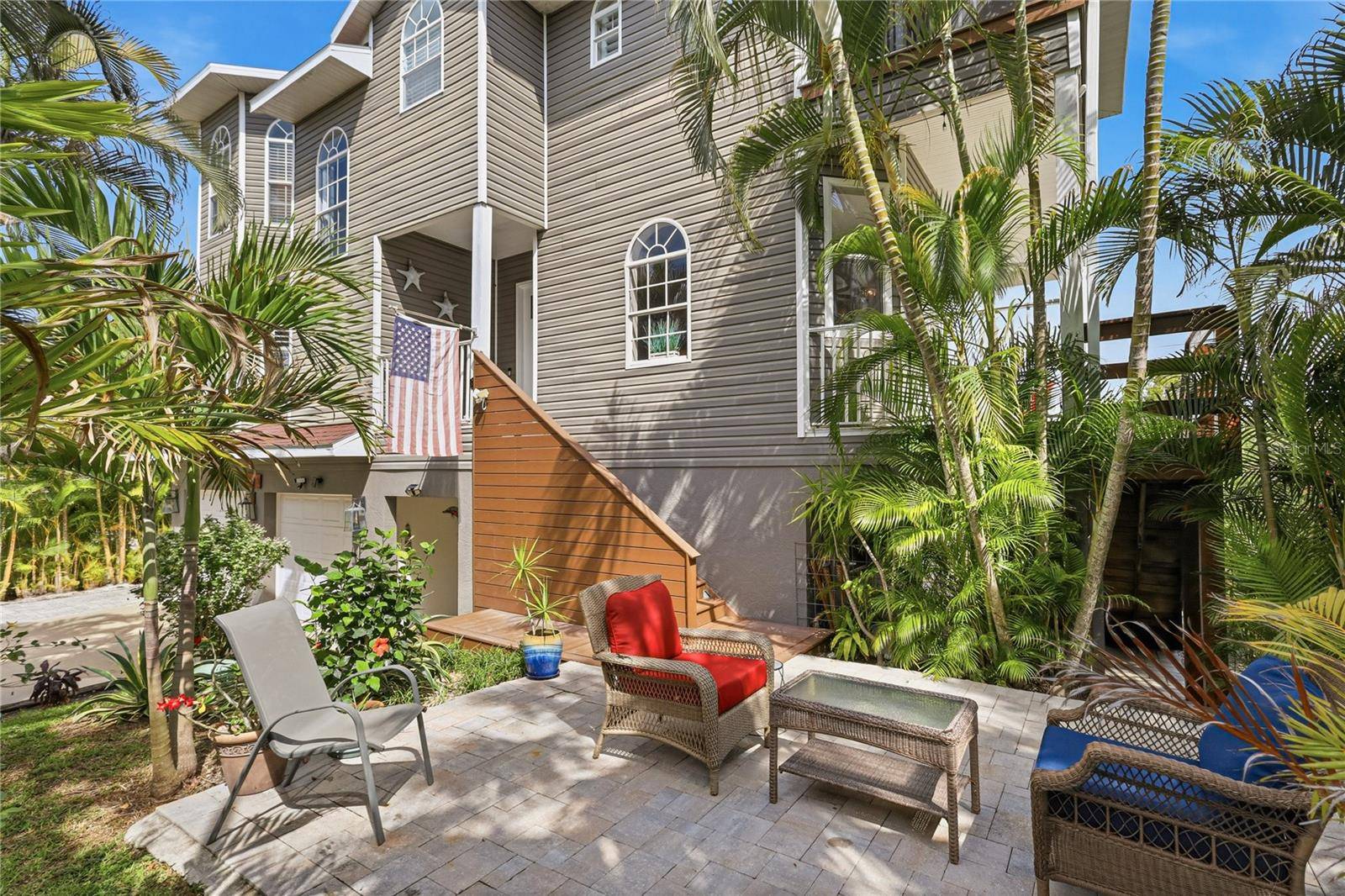 28 MICHIANA DR, Terra Ceia, FL 34250
