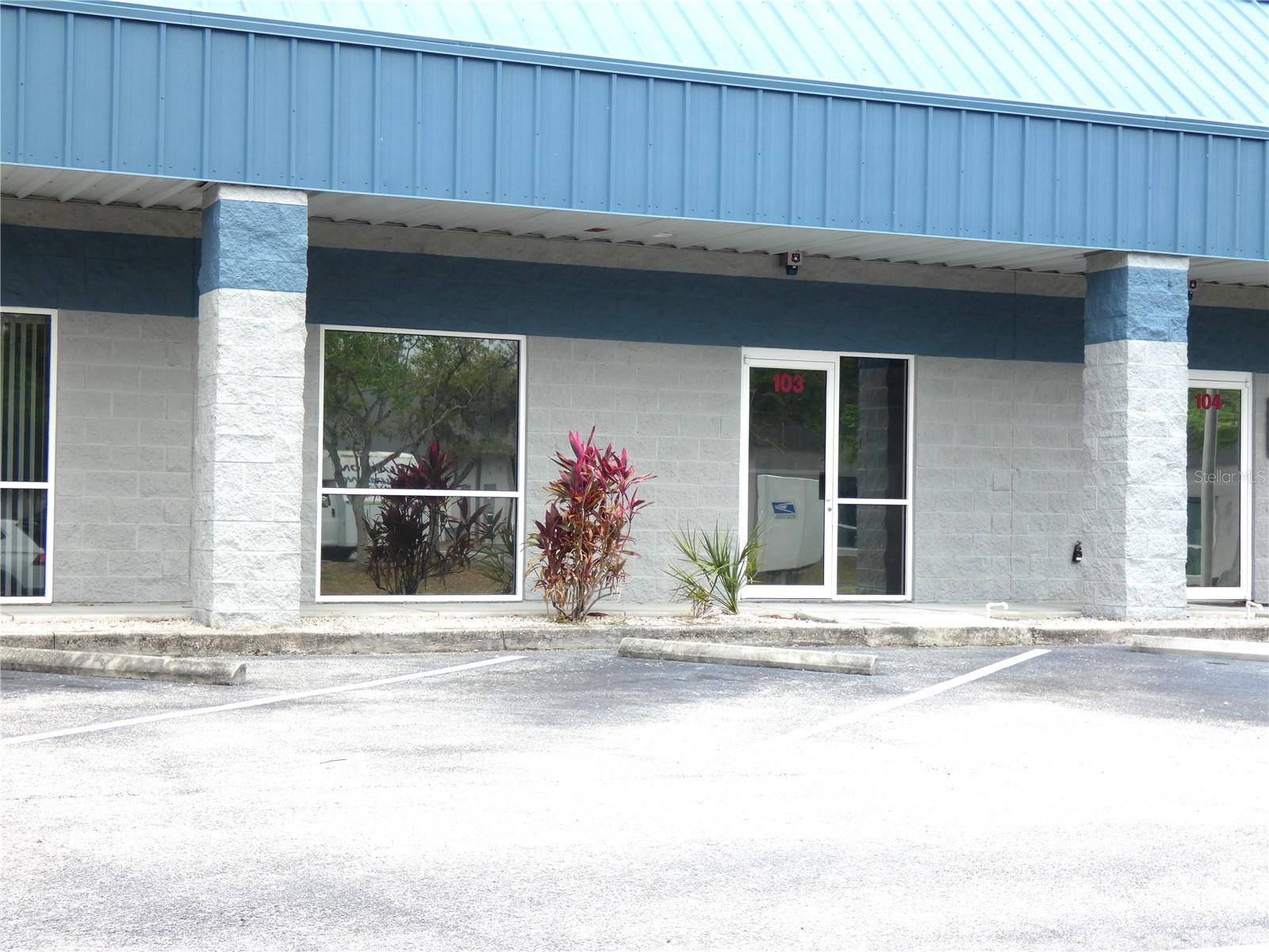 1882 PORTER LAKE DR #103, Sarasota, FL 34240