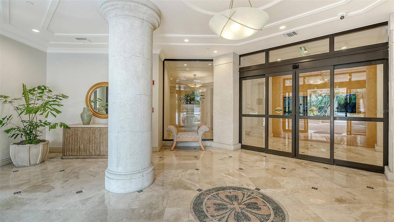 1281 GULF OF MEXICO DR #111, Longboat Key, FL 34228
