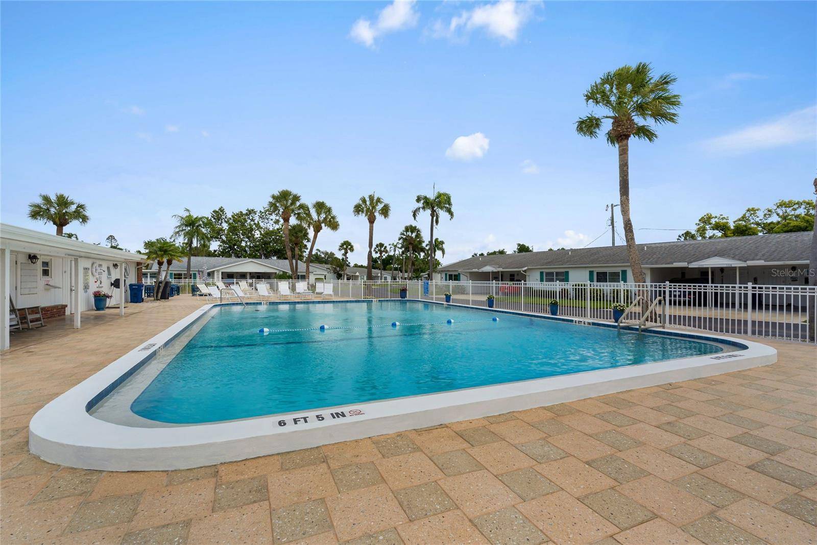 5972 HIBISCUS DR #207, Bradenton, FL 34207