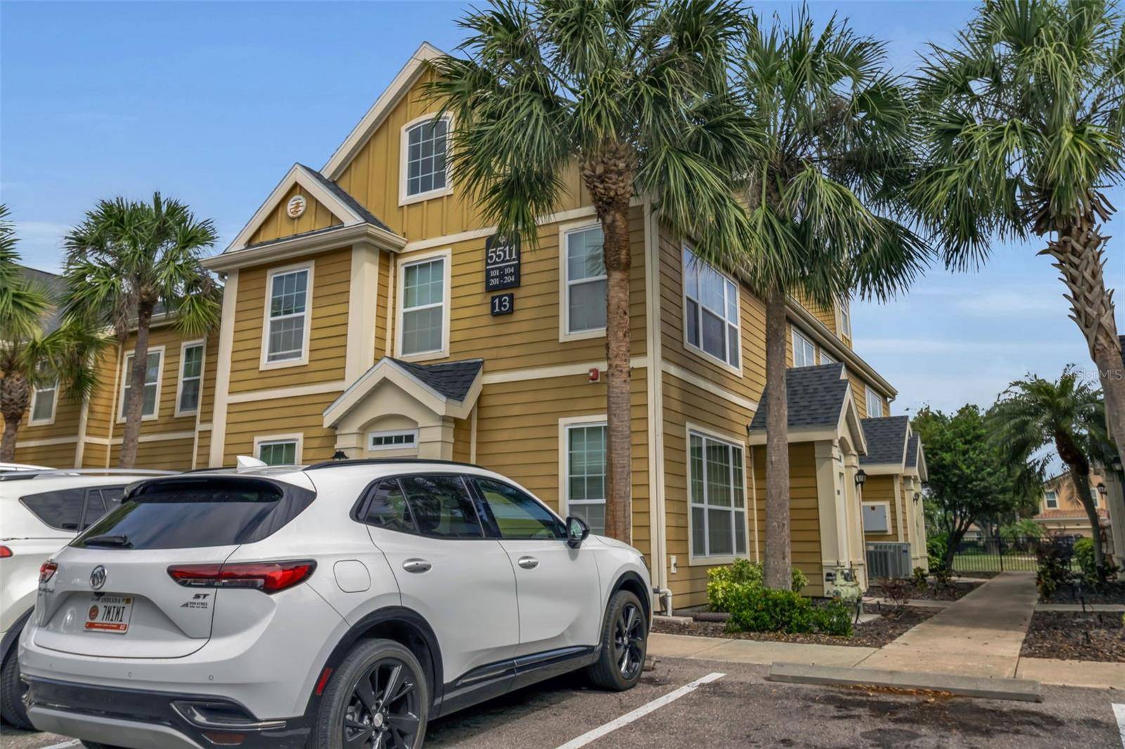 5511 ROSEHILL RD #203, Sarasota, FL 34233