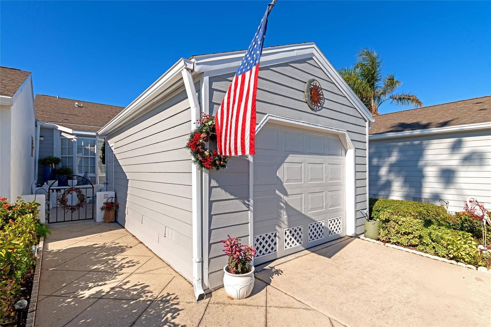 504 WOODSTORK CIR, Bradenton, FL 34209