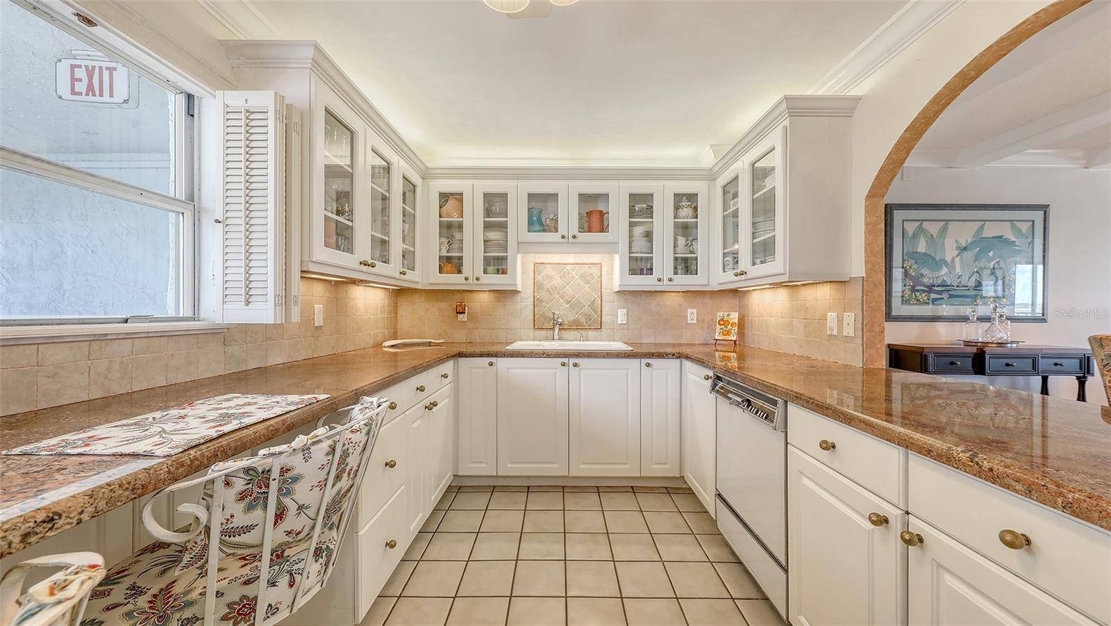 9393 MIDNIGHT PASS RD #P4, Sarasota, FL 34242