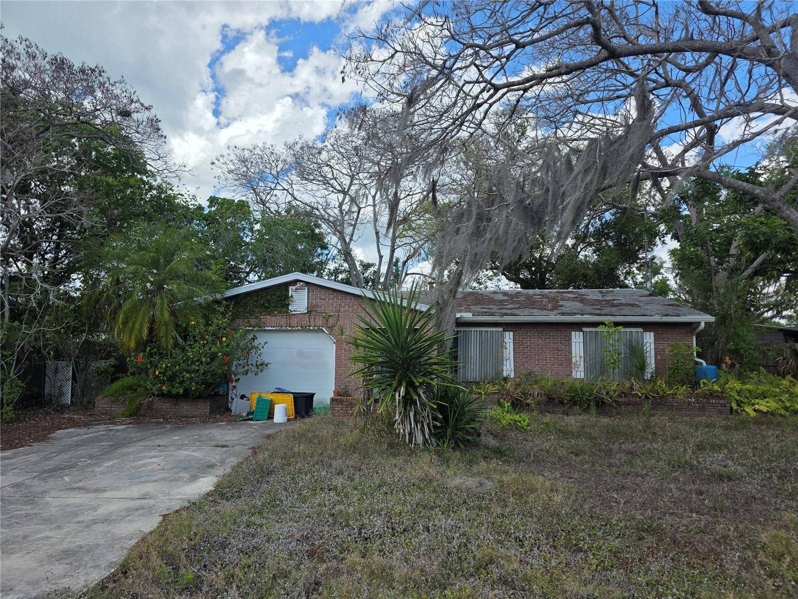 1016 GREER DR, Sarasota, FL 34237